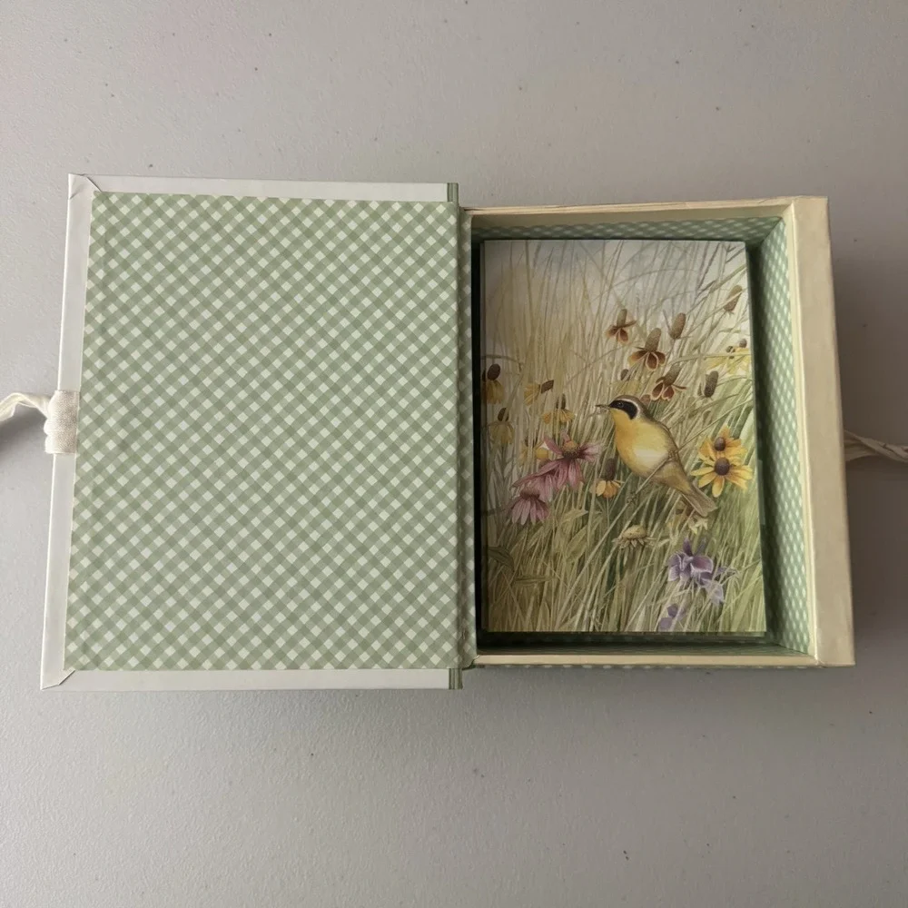 VTG Hallmark Marjolein Bastin 14 Note Cards Envelopes with Box Birds Wildflower